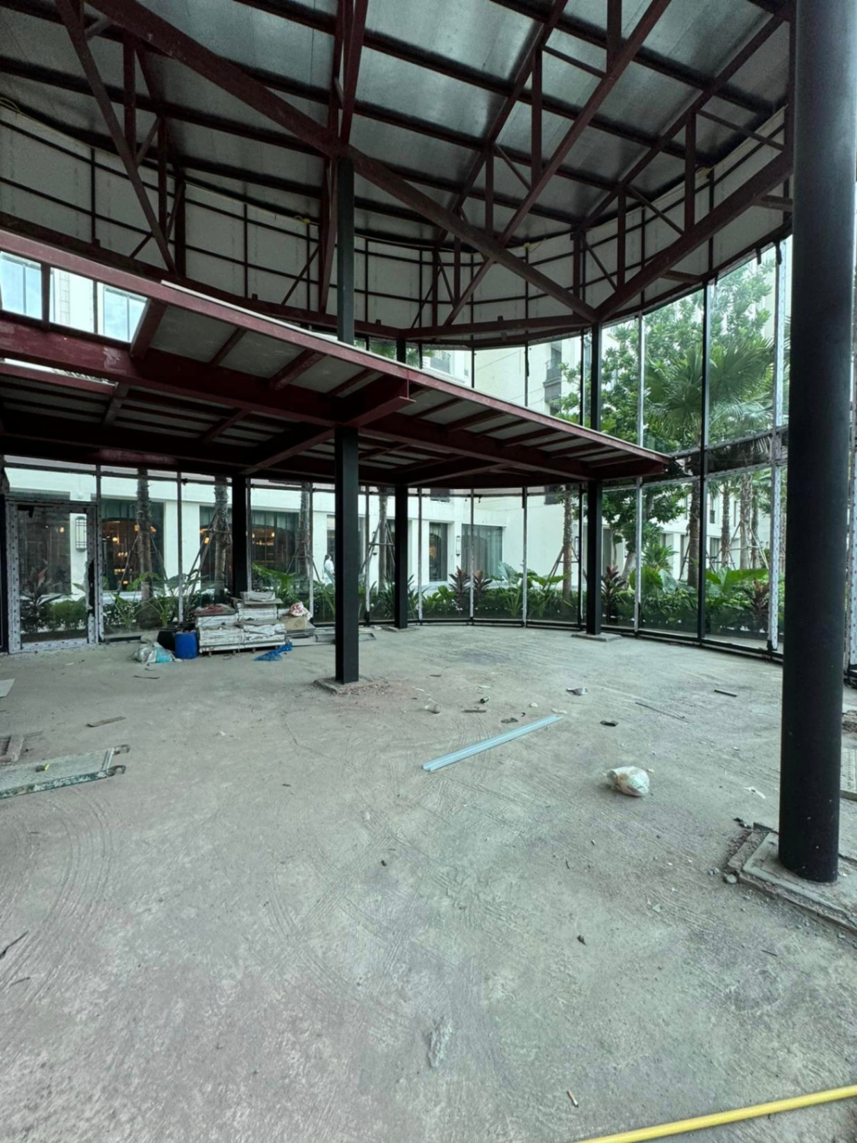  零售空间  在  - Image 2