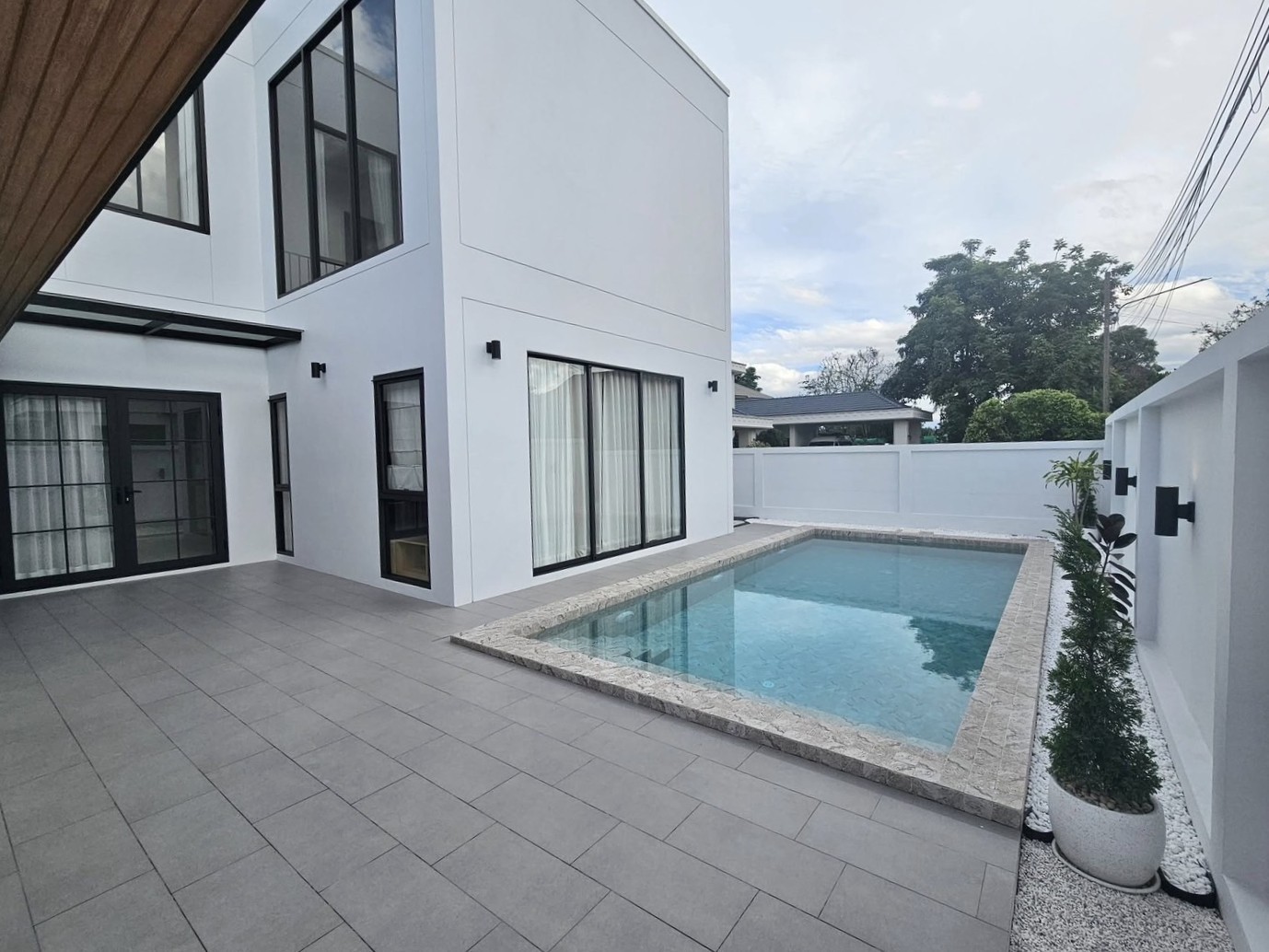 World Club Land - Image 2
