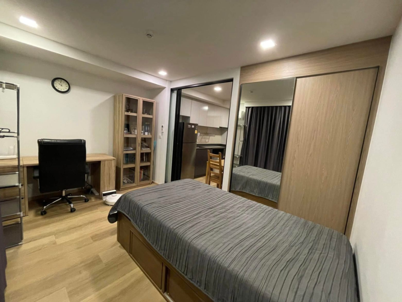 1 Bedroom Condo For Sale in Thanon Phaya Thai, Ratchathewi, Bangkok - Image 1