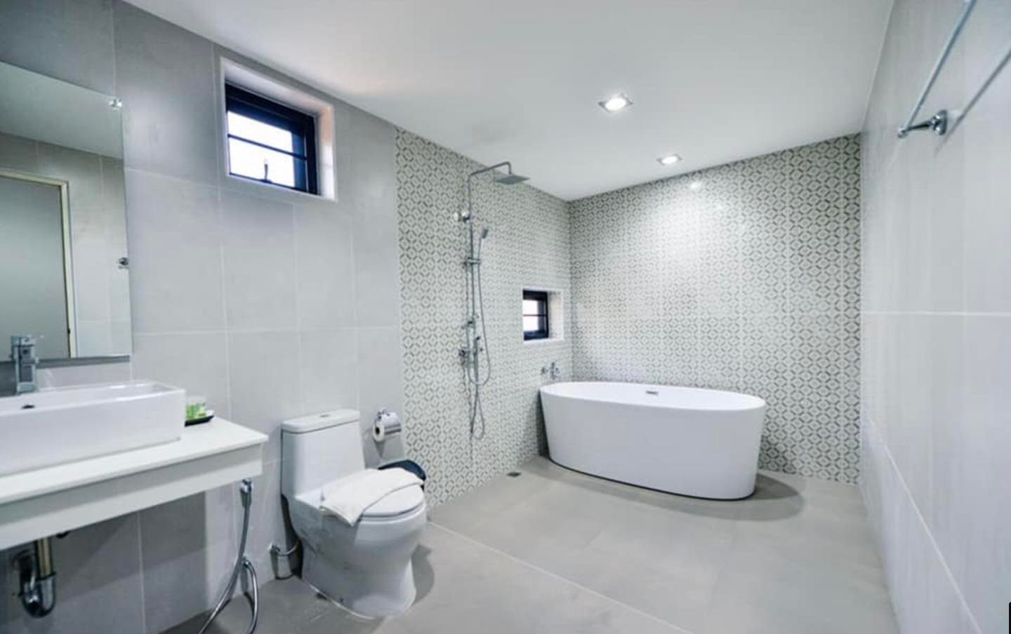 6 Bedroom House For Sale in San Phak Wan, Hang Dong, Chiang Mai - Image 27