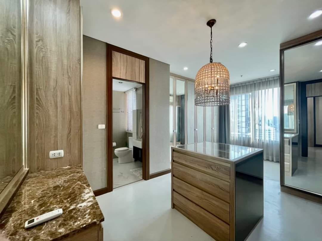 Villa Asoke Condominium - Image 5
