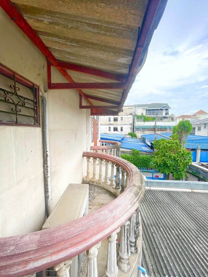 8 ห้องนอน บ้านเดี่ยว สำหรับขาย ใน สำโรงเหนือ, เมืองสมุทรปราการ, สมุทรปราการ - Image 9