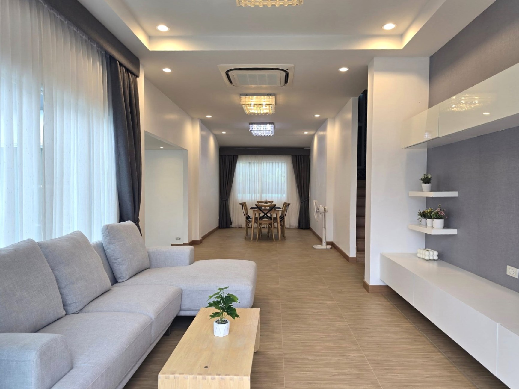 4 Bedroom House For Sale in Pa Daet, Mueang Chiang Mai, Chiang Mai - Image 2