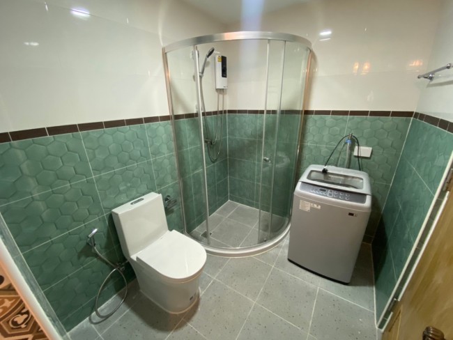 Riverside Condo - Image 6