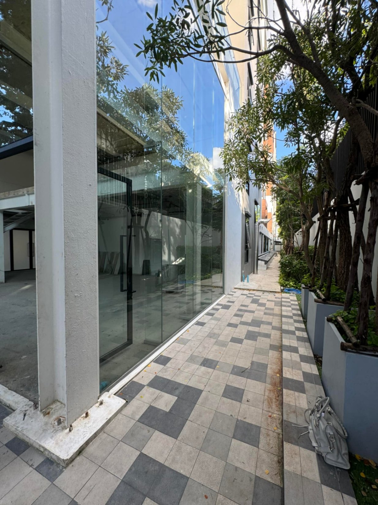  零售空间  在  - Image 27