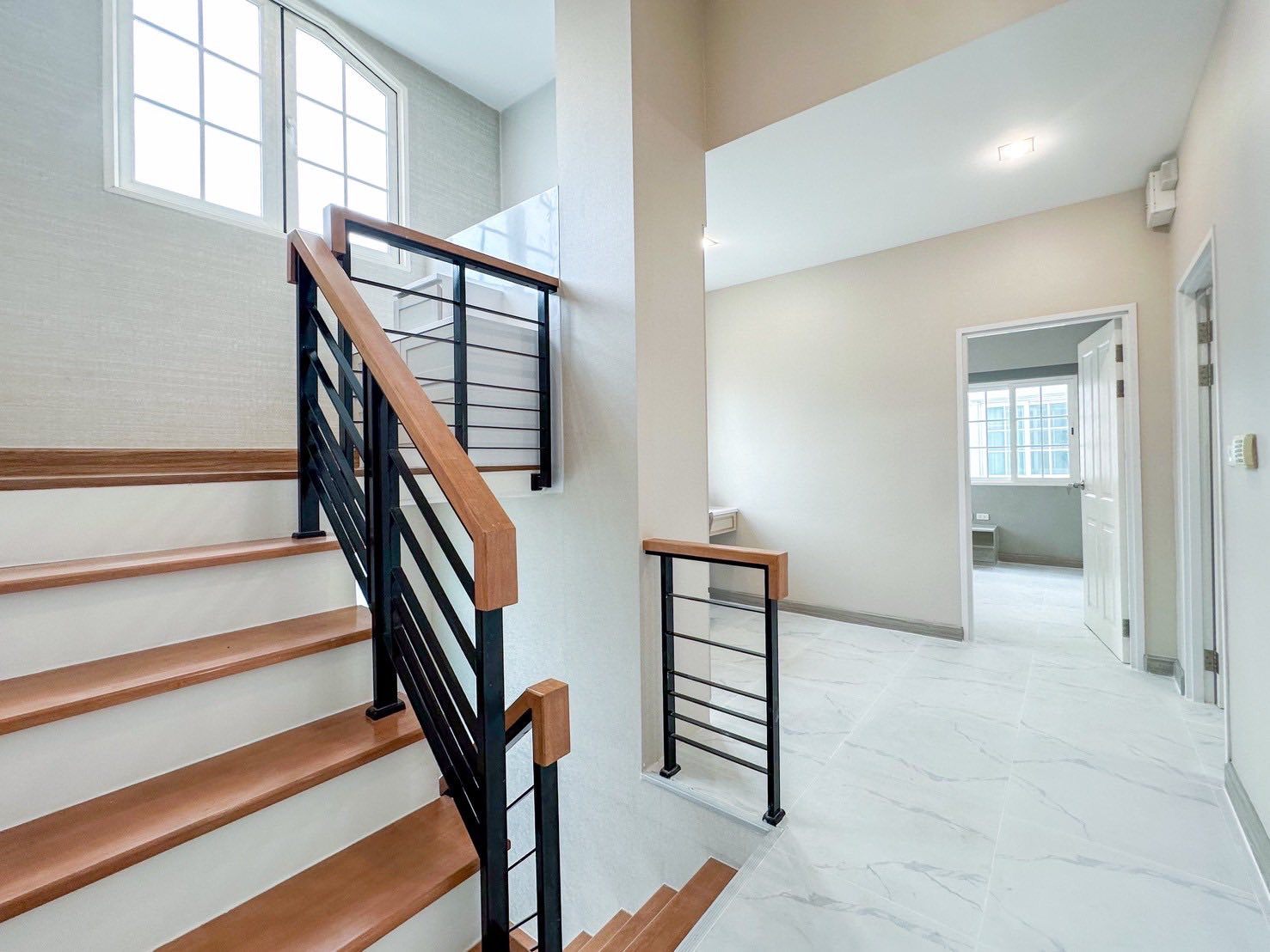 4 Bedroom House For Sale in Bang Khun Thian, Chom Thong, Bangkok - Image 15