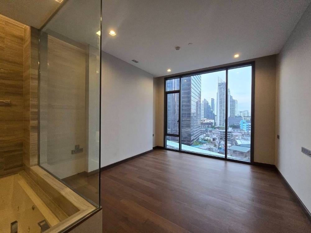 Q1 Sukhumvit Condo by Q House - Image 2