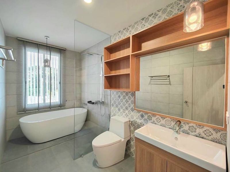 6 Bedroom House For Sale in Ton Pao, San Kamphaeng, Chiang Mai - Image 16