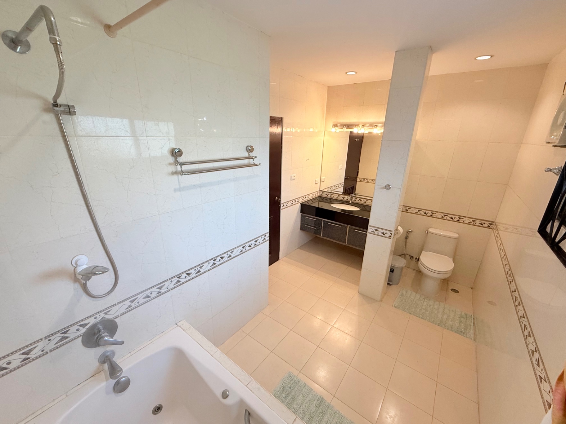 Lanna Pinery Home - Image 21
