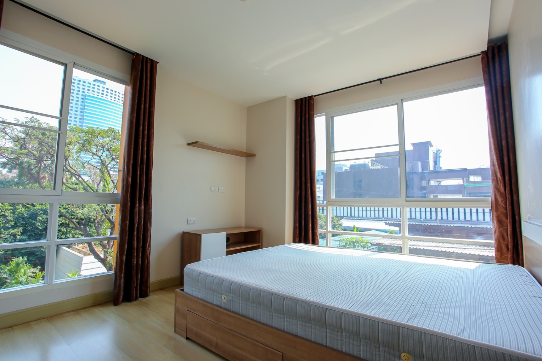Emerald Residence Ratchada - Image 11