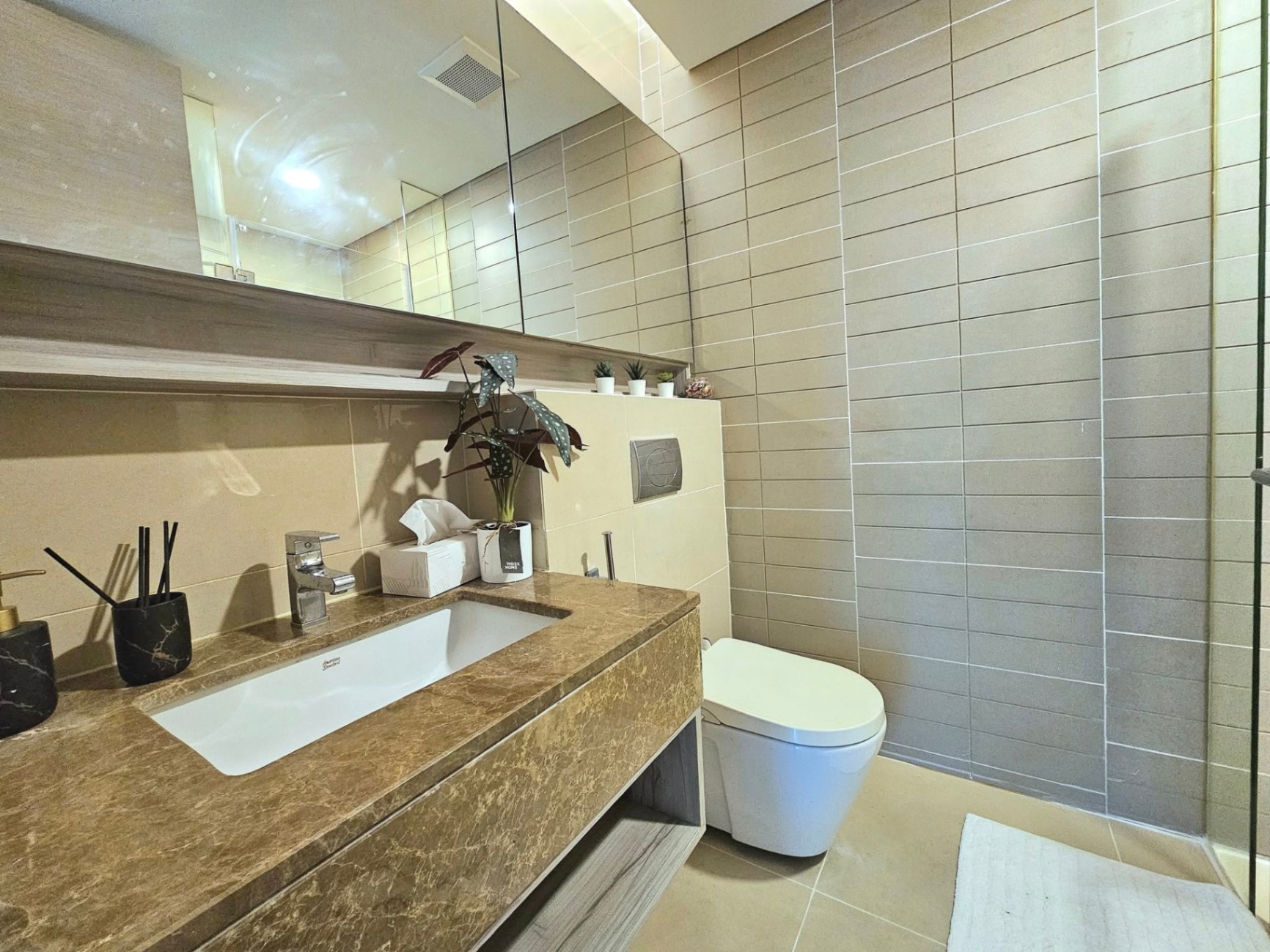 2 Bedroom Condo For Sale in Khlong Tan Nuea, Vadhana, Bangkok - Image 6