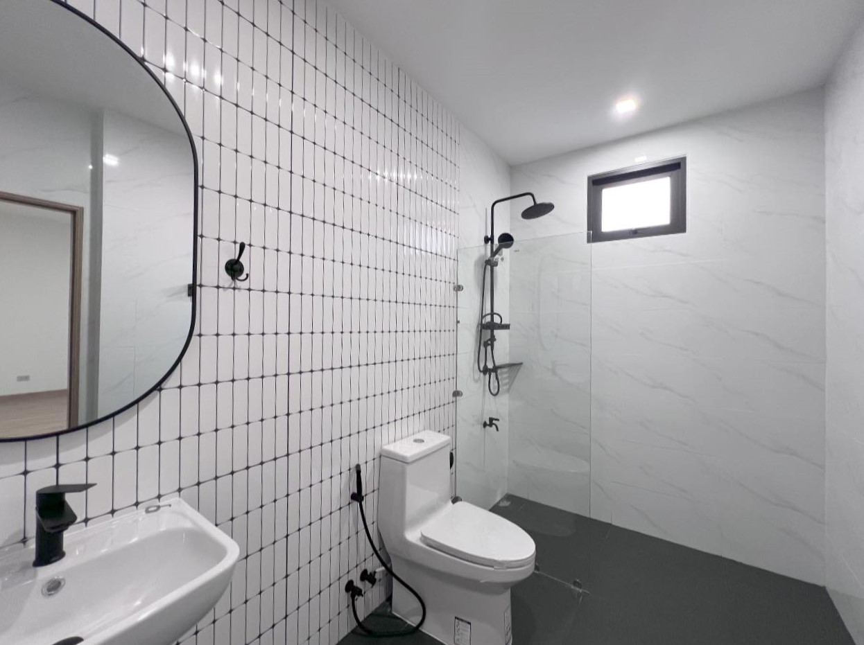 3 Bedroom House For Sale in San Phak Wan, Hang Dong, Chiang Mai - Image 8
