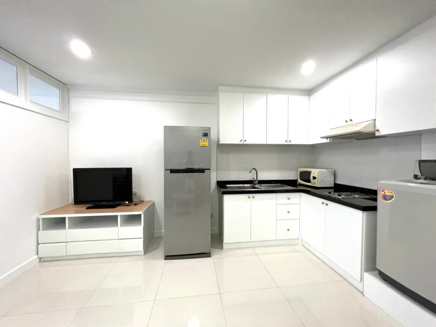 Supalai Place - Image 2