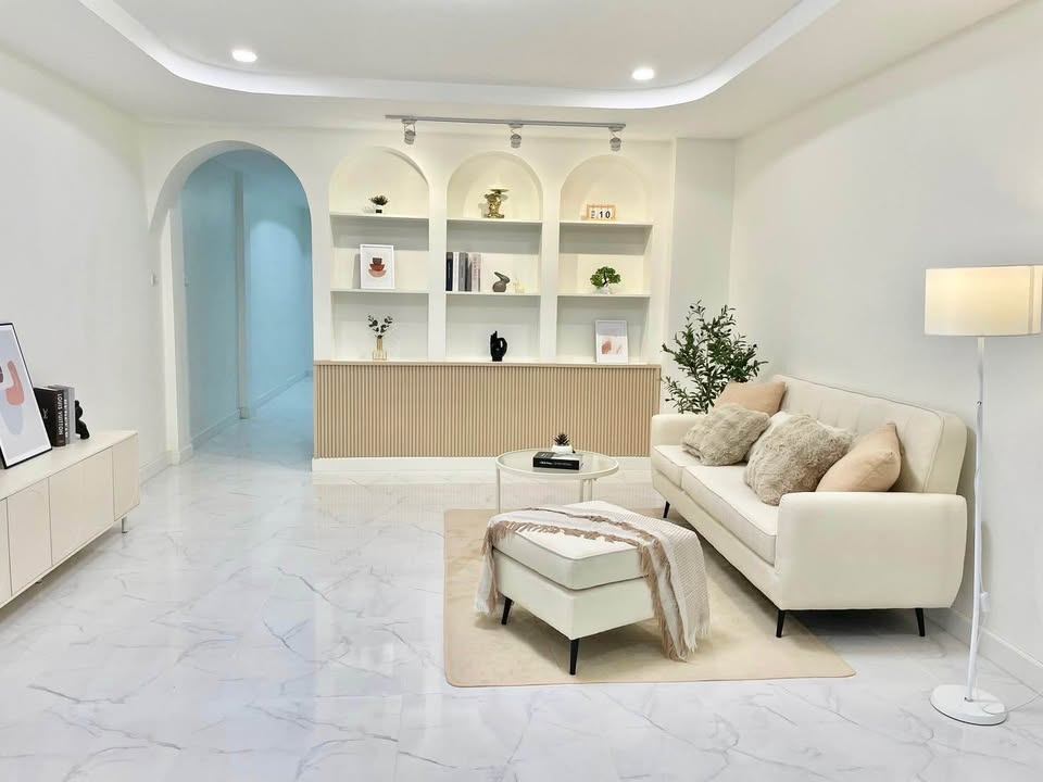 2 Bedroom Townhouse For Sale in Mae Hia, Mueang Chiang Mai, Chiang Mai - Image 2