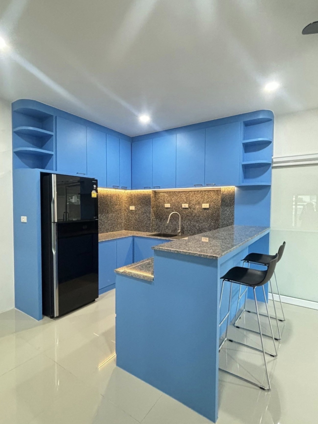 The Luxury Home - Image 4