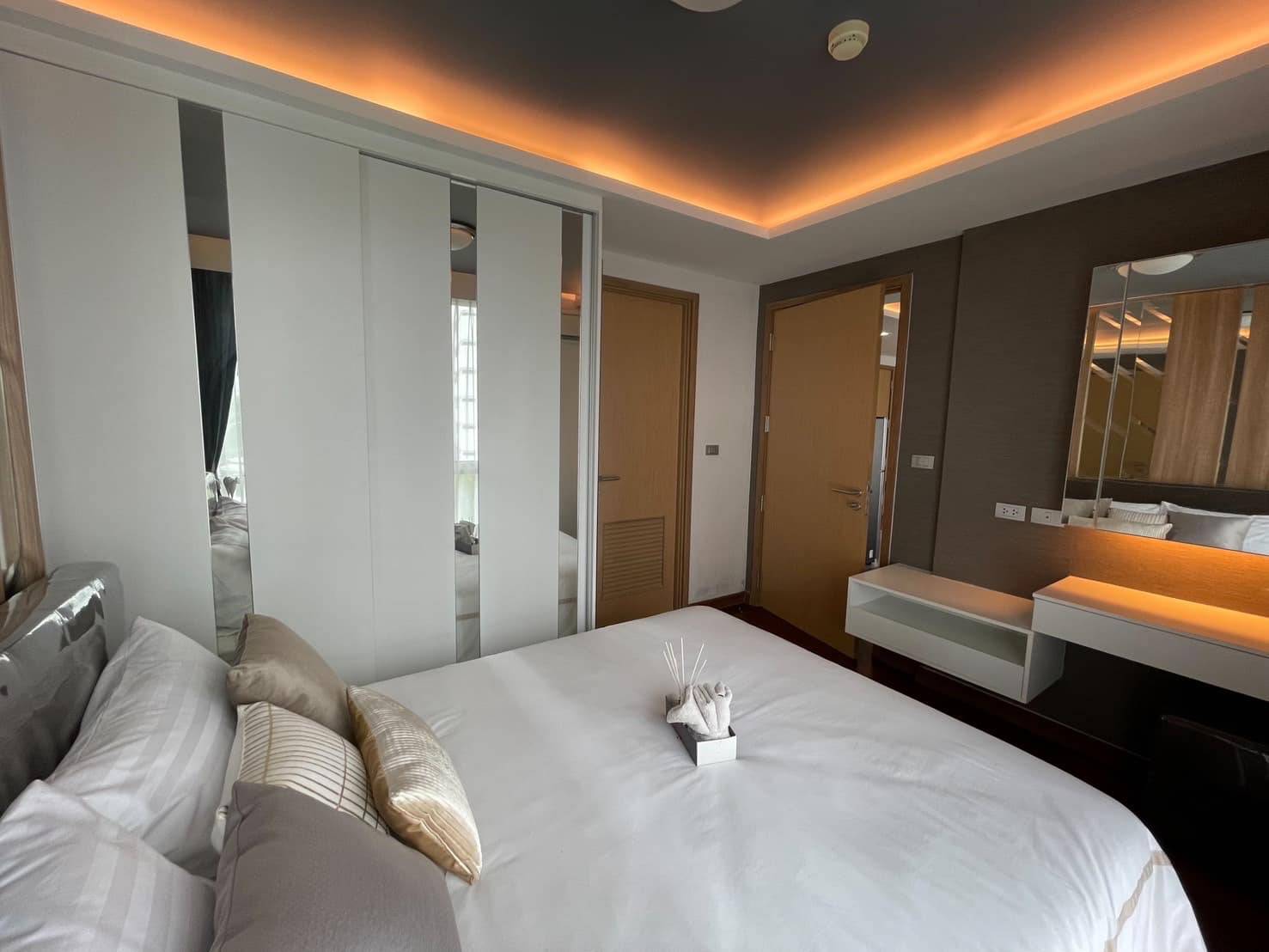 InterLux Premier Sukhumvit 13 - Image 5