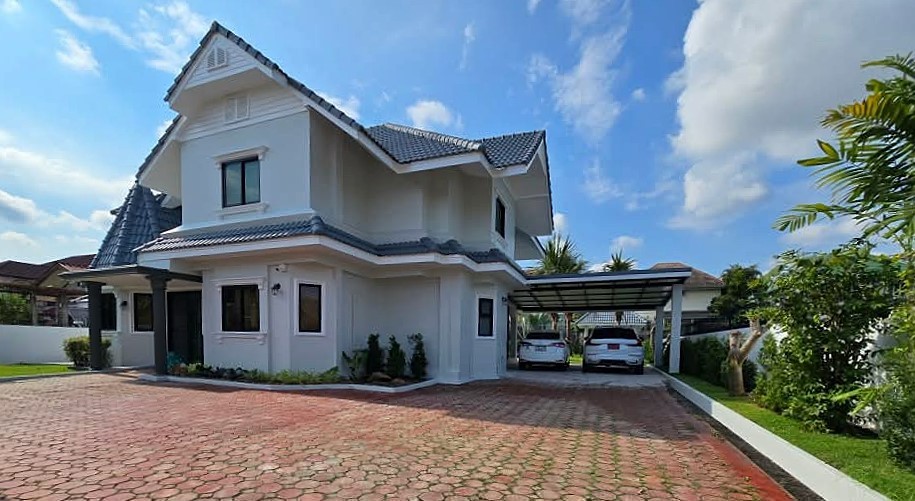 5 Bedroom House For Sale in San Phisuea, Mueang Chiang Mai, Chiang Mai - Image 5