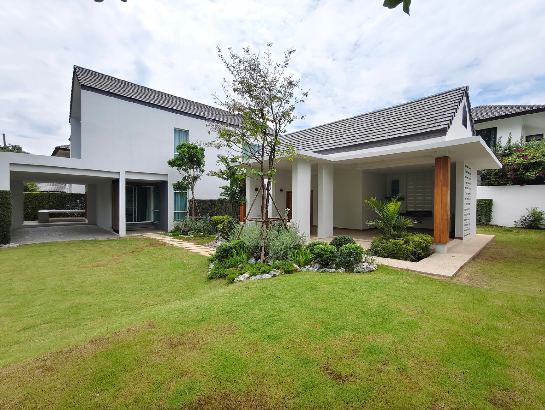 4 Bedroom House For Sale in San Phak Wan, Hang Dong, Chiang Mai - Image 45