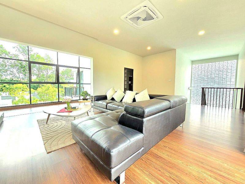 5 Bedroom House For Sale in San Phak Wan, Hang Dong, Chiang Mai - Image 13