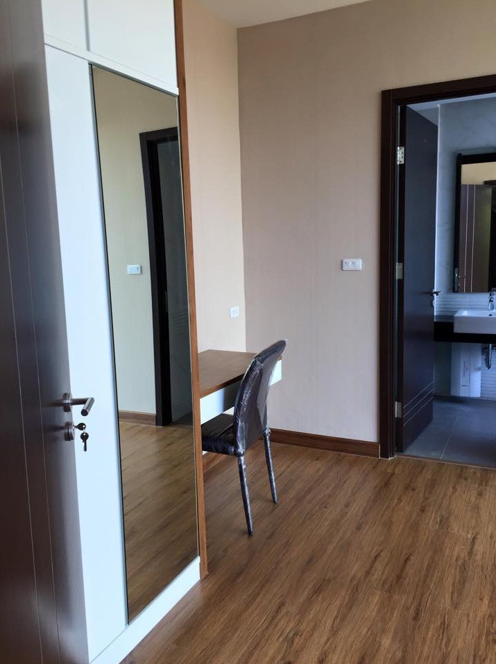 Stylish Condo - Image 12