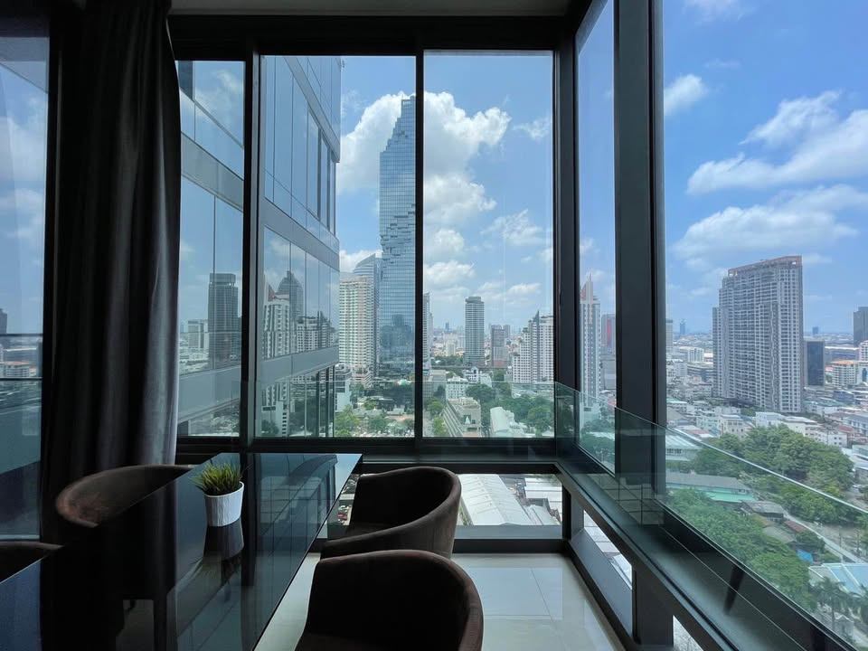 Ashton Silom - Image 26