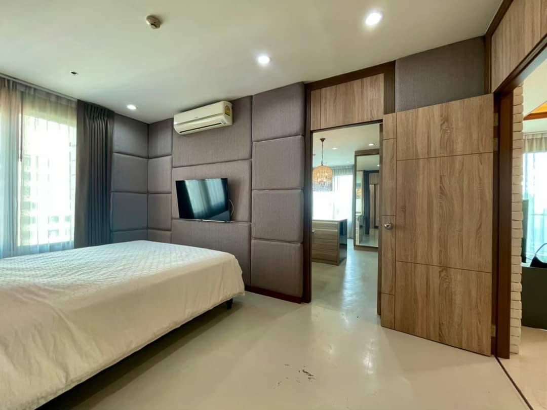 Villa Asoke Condominium - Image 12