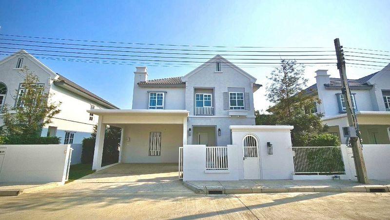 3 Bedroom House For Rent in Bang Chalong, Bang Phli, Samut Prakan - Image 1