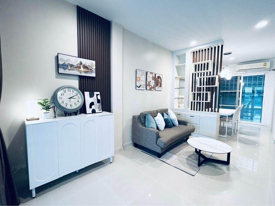 3 Bedroom Townhouse For Rent in Wang Thonglang, Wang Thonglang, Bangkok - Image 4