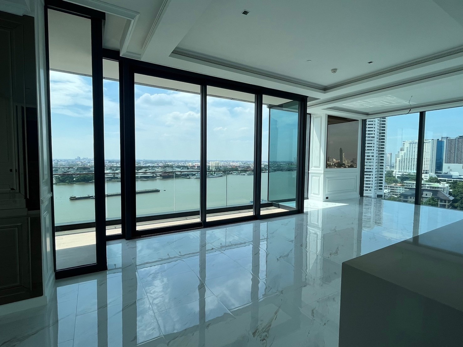 4 Bedroom Condo For Sale in Bang Khlo, Bang Kho Laem, Bangkok - Image 1