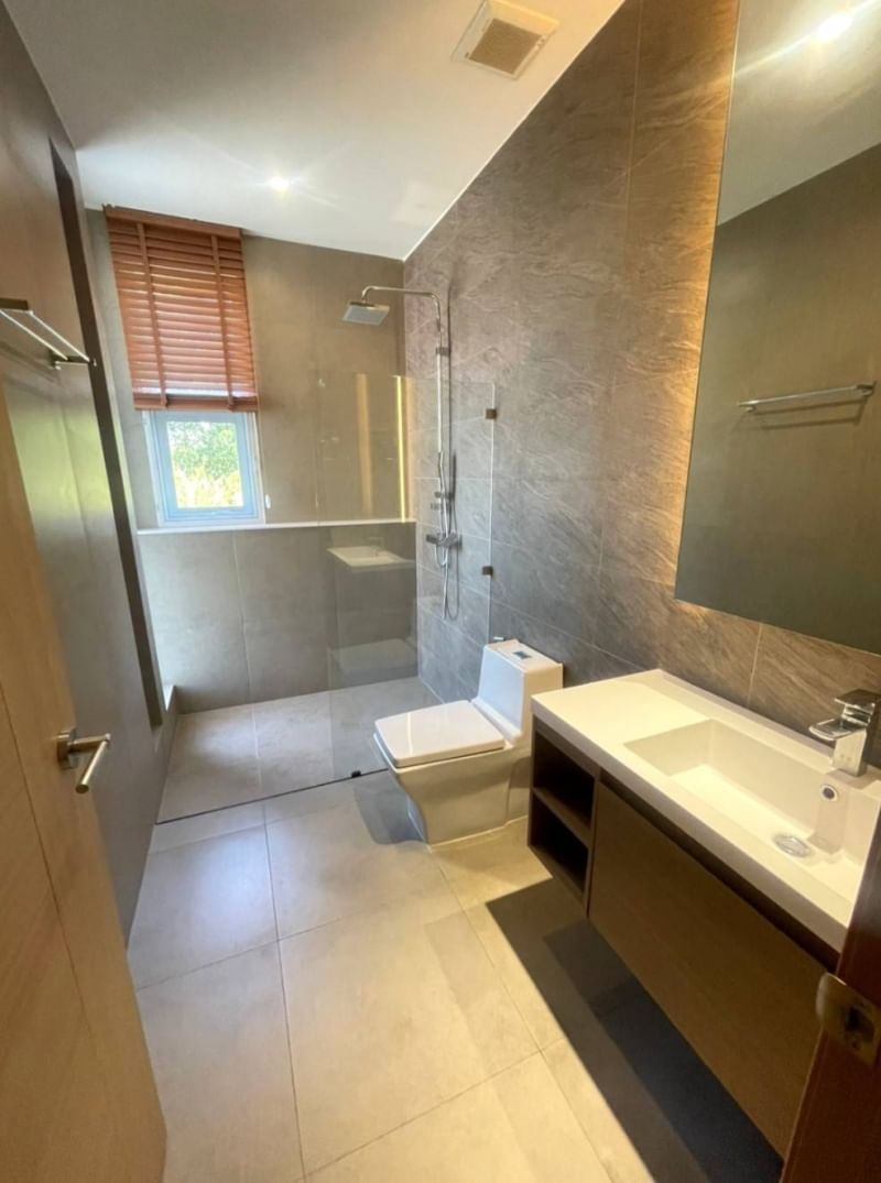 4 Bedroom House For Sale in Hang Dong, Hang Dong, Chiang Mai - Image 12