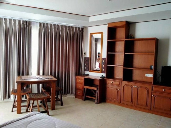 Riverside Condo - Image 9