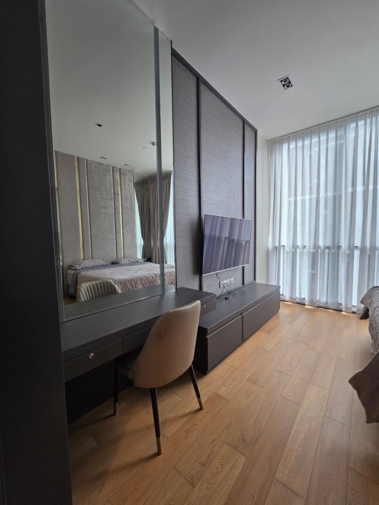 28 ชิดลม บาย  เอสซี แอสเสต - Image 3
