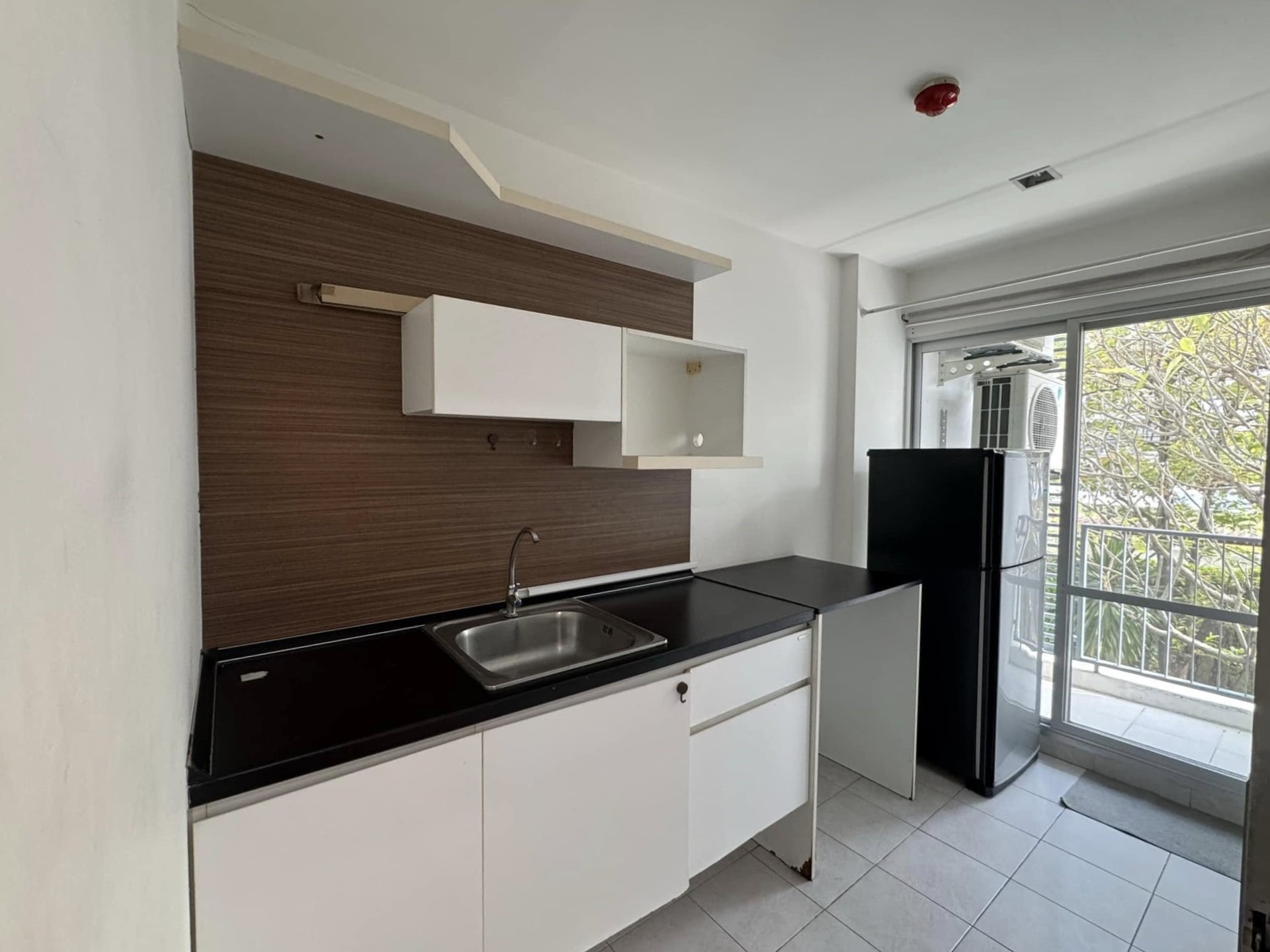 Casa Condo Sukhumvit 97 - Image 3