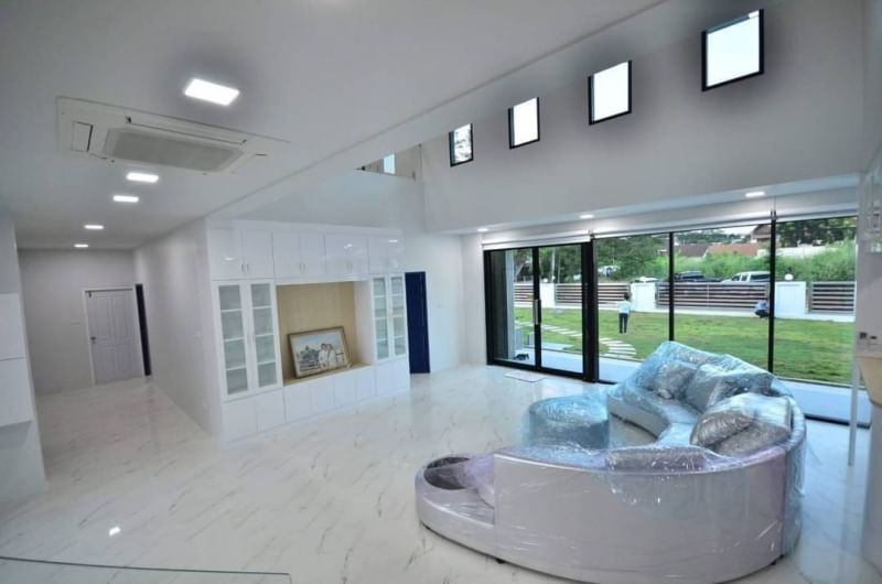 7 卧室 独立房屋  在  - Image 2