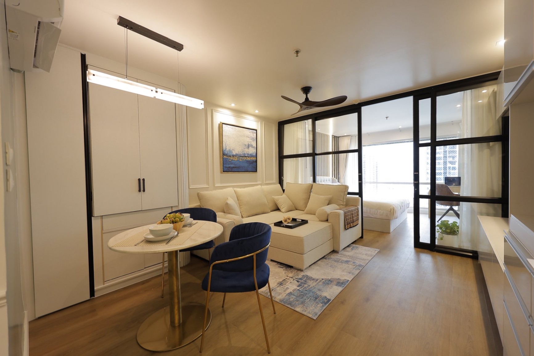 Sukhumvit Suites - Image 1