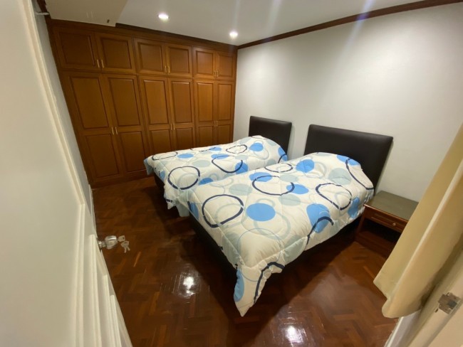 Riverside Condo - Image 3
