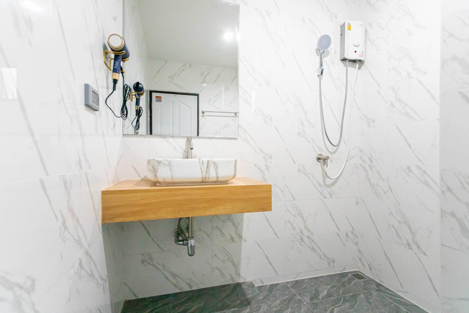 5 ห้องนอน บ้านเดี่ยว  ใน ห้วยขวาง, ห้วยขวาง, กรุงเทพมหานคร - Image 9