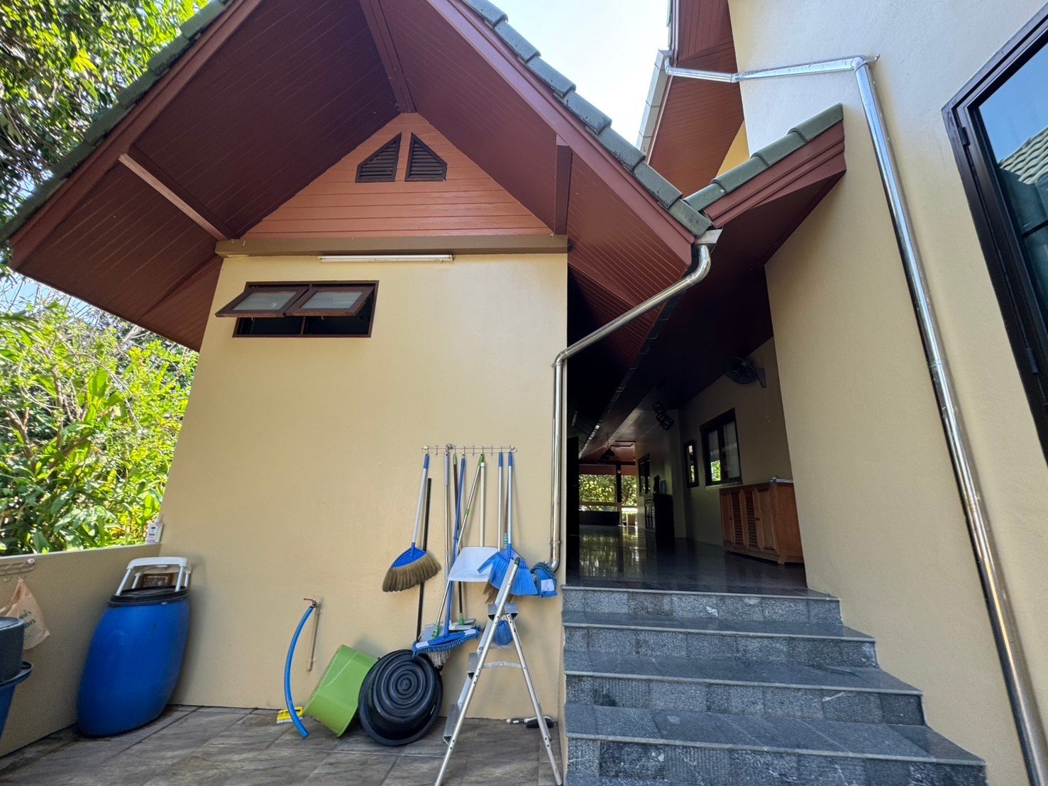 6 Bedroom House For Sale in Nam Phrae, Hang Dong, Chiang Mai - Image 32