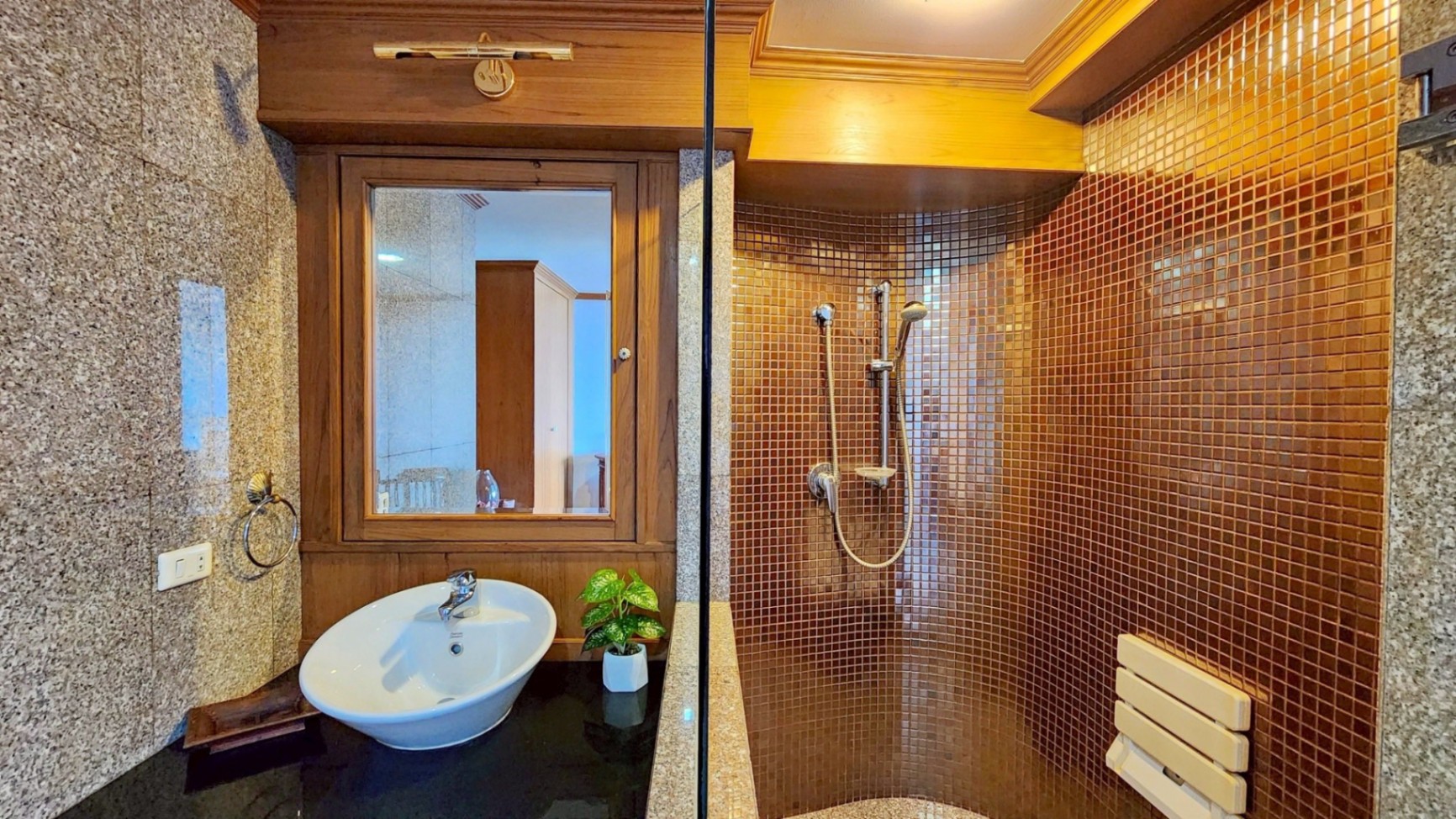 Chom Doi Condo 2 - Image 8