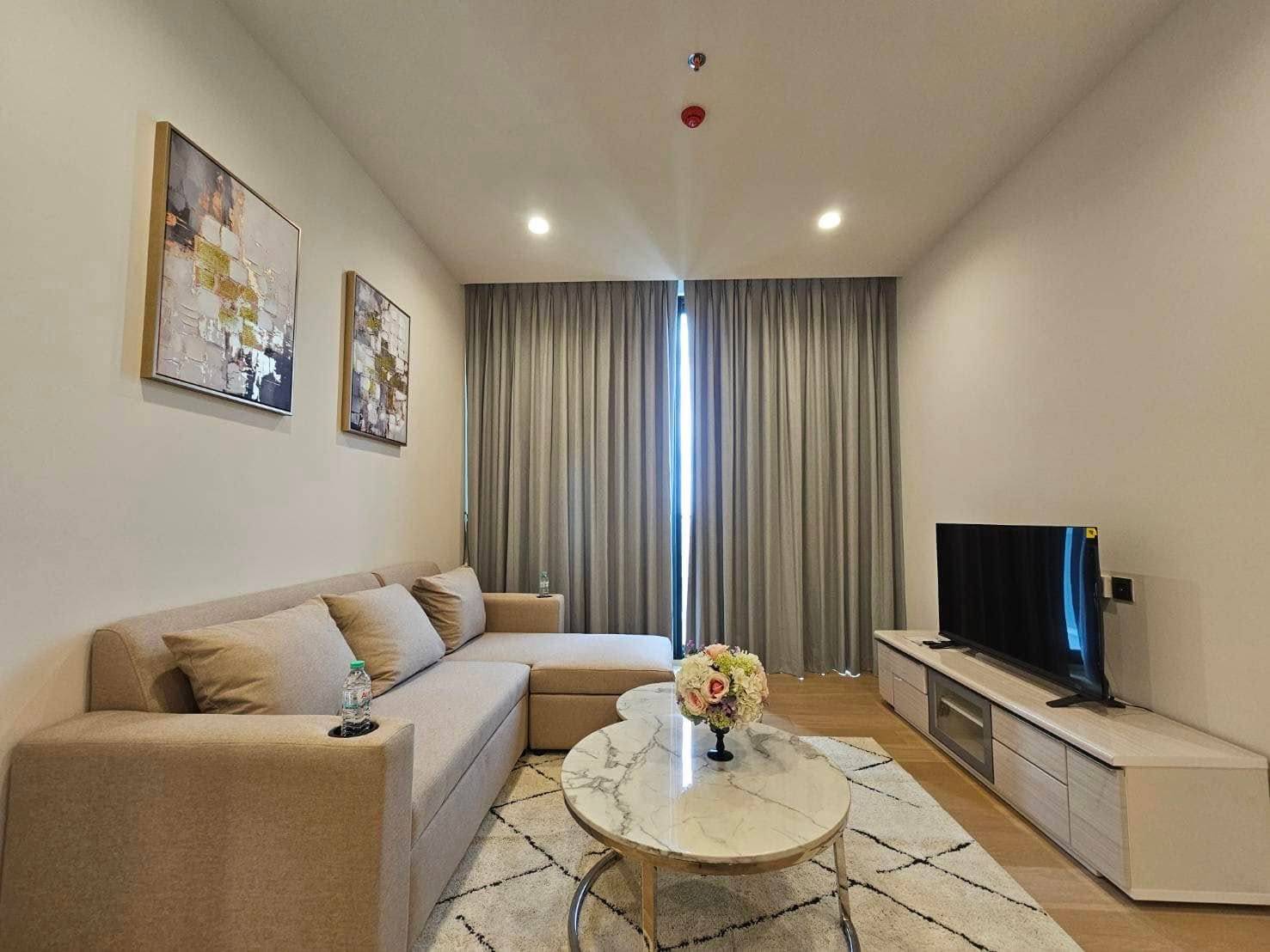 Anil Sathorn 12 - Image 1