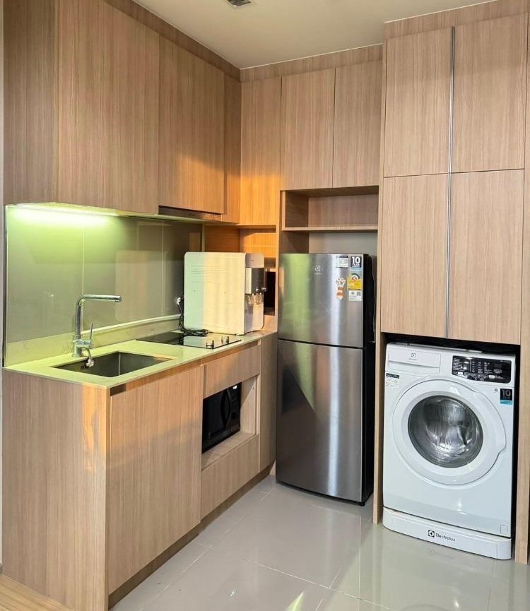 2 Bedroom Condo For Sale in Chomphon, Chatuchak, Bangkok - Image 4
