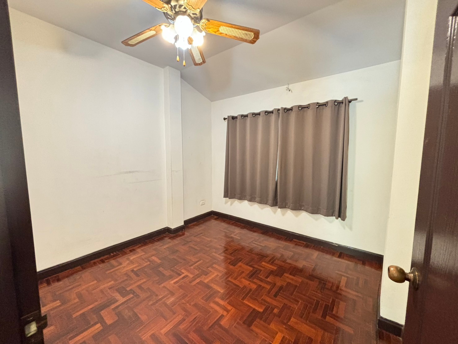Lanna Pinery Home - Image 17