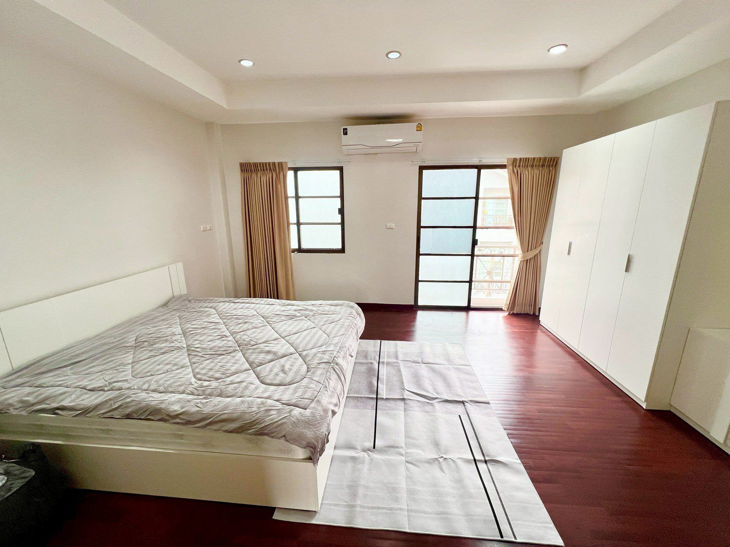3 ห้องนอน ทาวน์เฮาส์ สำหรับขาย ใน พระโขนง, คลองเตย, กรุงเทพมหานคร - Image 8