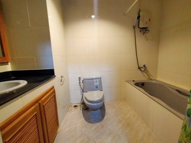 Riverside Condo - Image 12