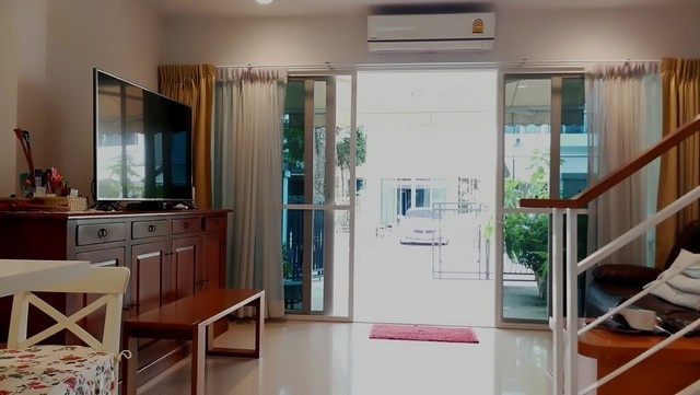 3 Bedroom Townhouse For Rent in Bang Khlo, Bang Kho Laem, Bangkok - Image 5