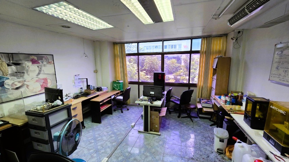  Retail Space For Sale in Thung Wat Don, Sathon, Bangkok - Image 9