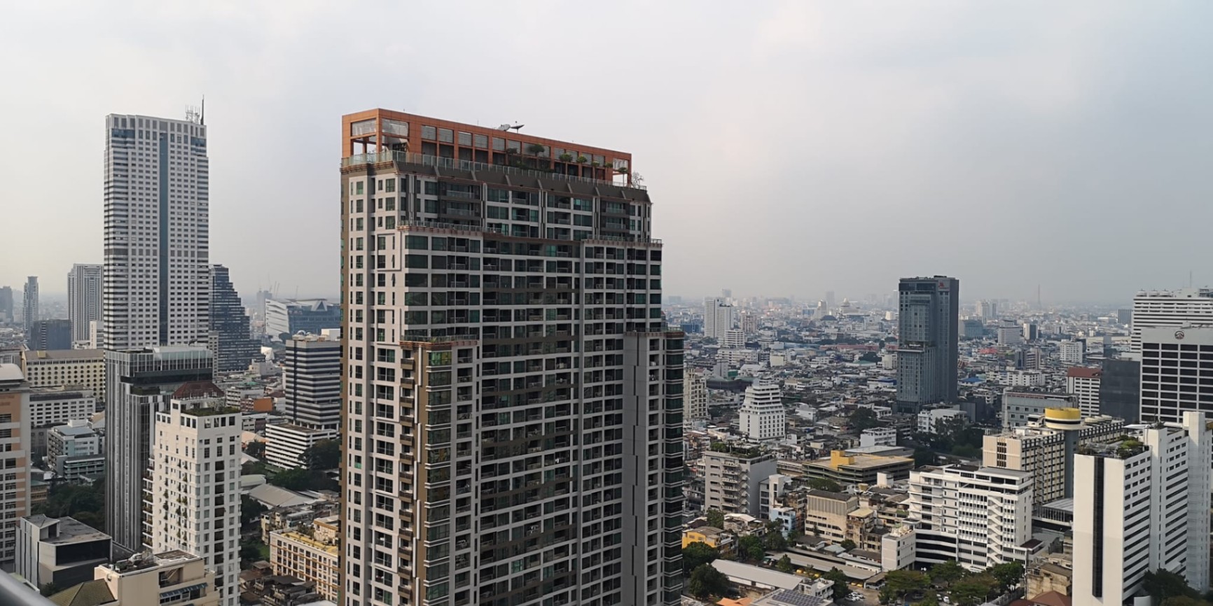 Silom Suite Condominium - Image 8