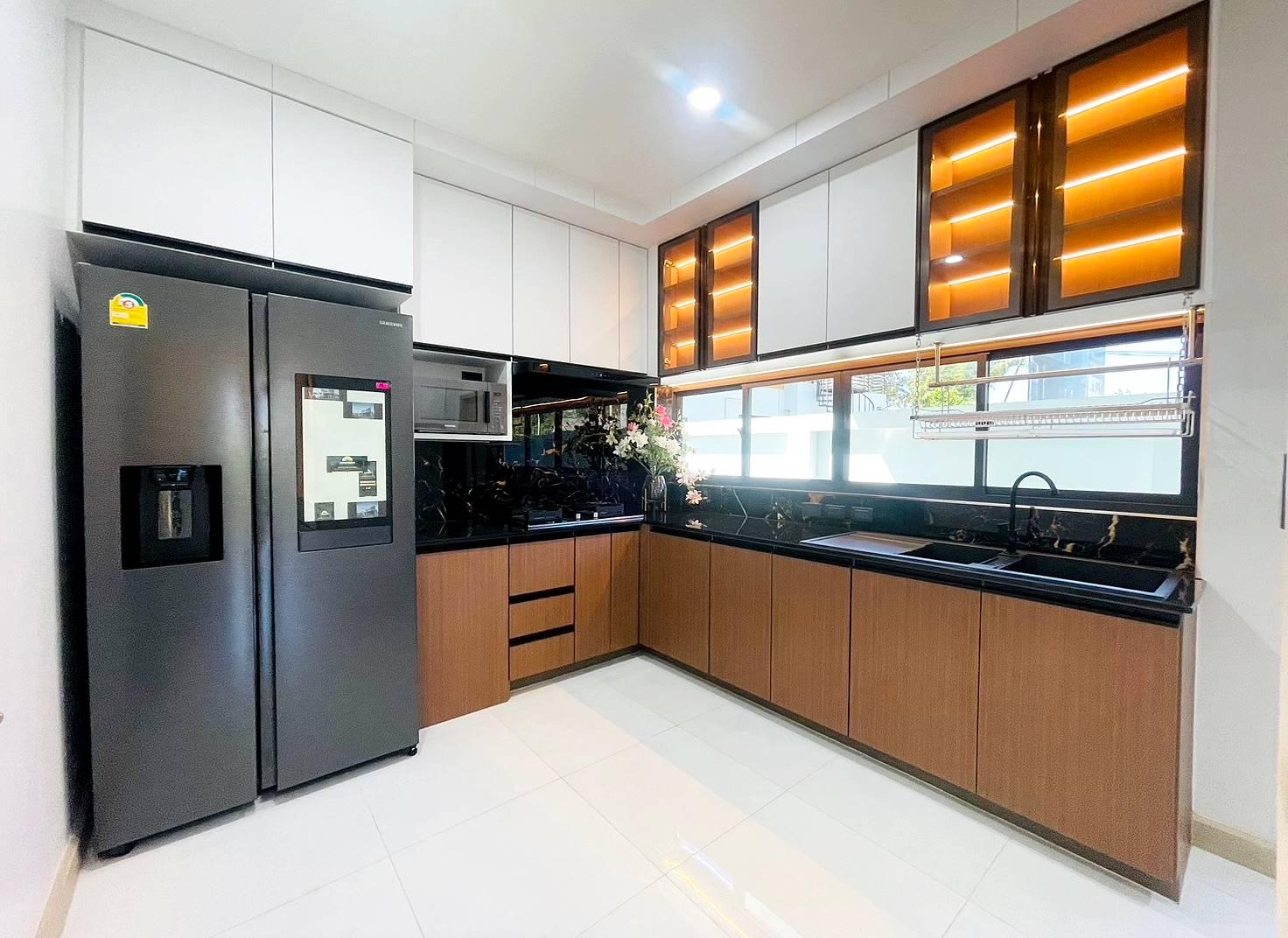 4 Bedroom House For Sale in Khun Khong, Hang Dong, Chiang Mai - Image 3