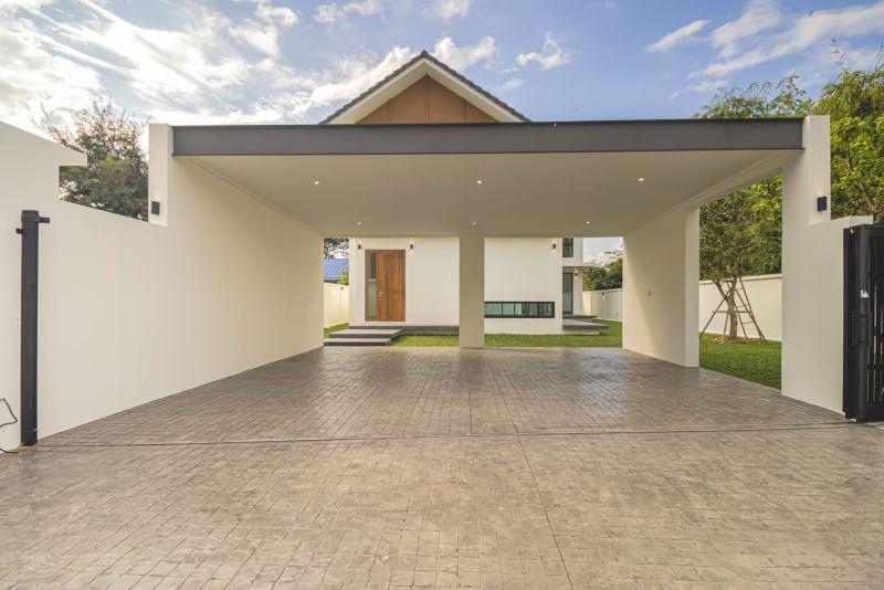 4 Bedroom House For Sale in Mae Hia, Mueang Chiang Mai, Chiang Mai - Image 1