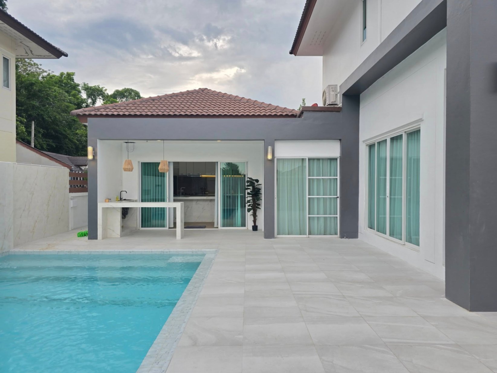 4 Bedroom House For Sale in Pa Daet, Mueang Chiang Mai, Chiang Mai - Image 1